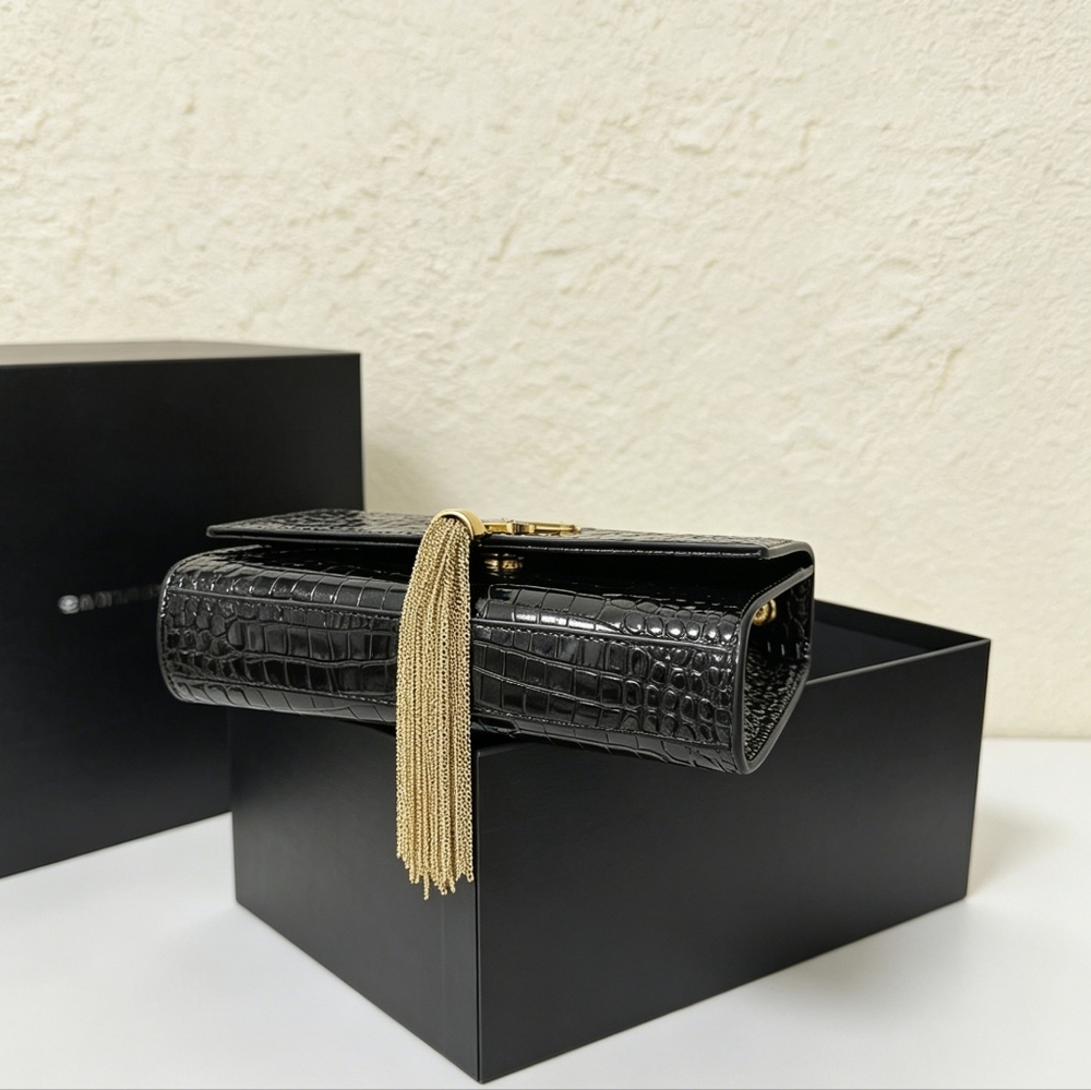 Saint Laurent Kate Medium Tassel - Picture 3 of 6